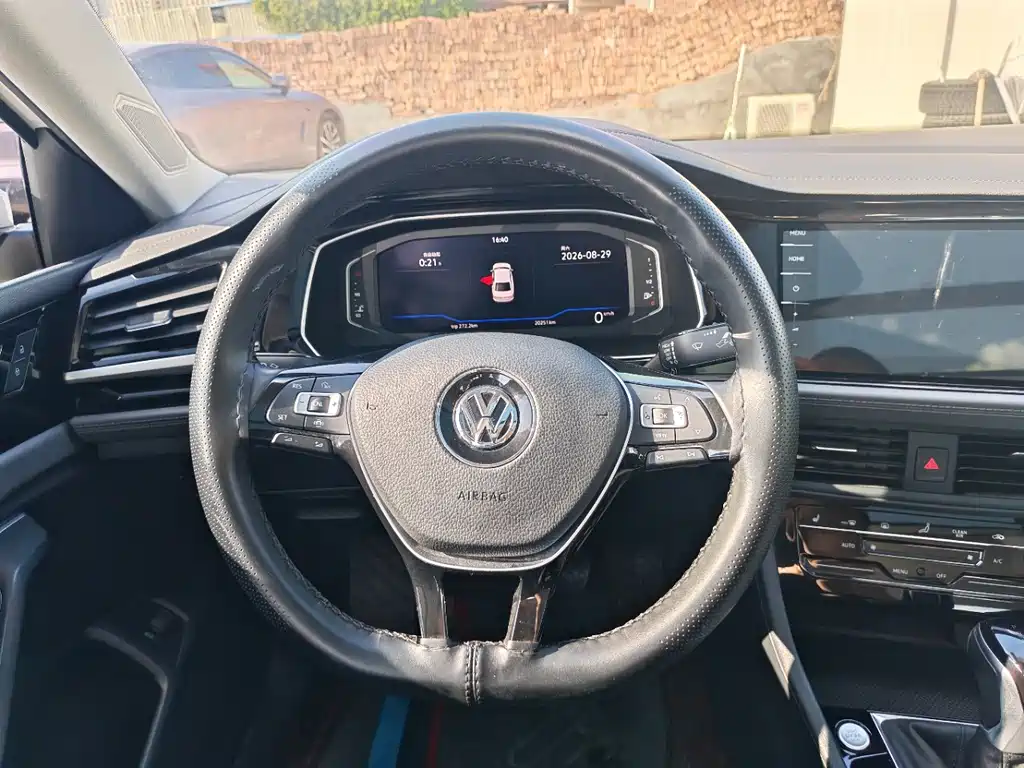 Volkswagen Sagitar — миниатюра 6
