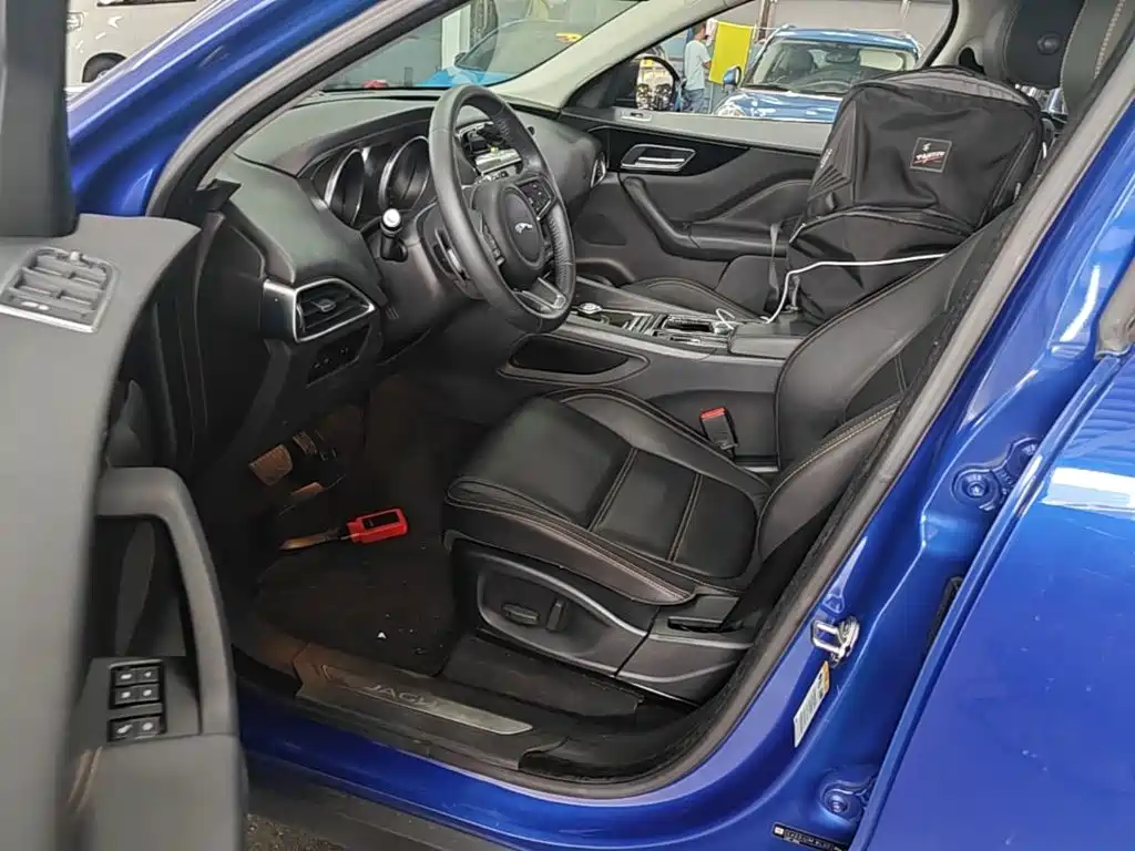 Jaguar F-PACE — миниатюра 15