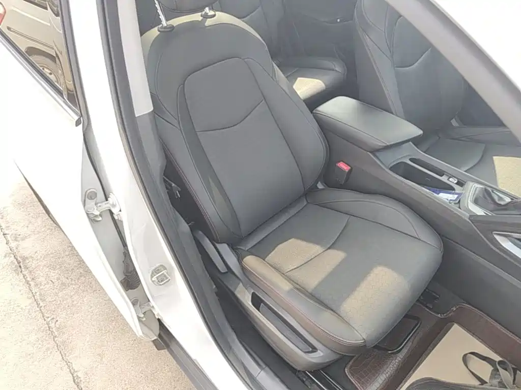 Chevrolet Volando — миниатюра 25
