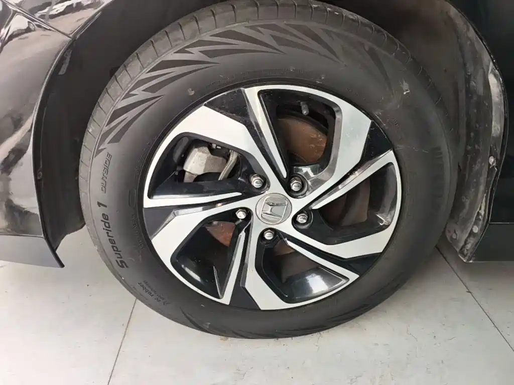 Honda Accord — миниатюра 23