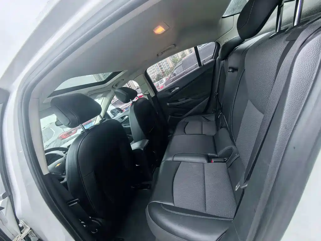Chevrolet Cruze — миниатюра 8