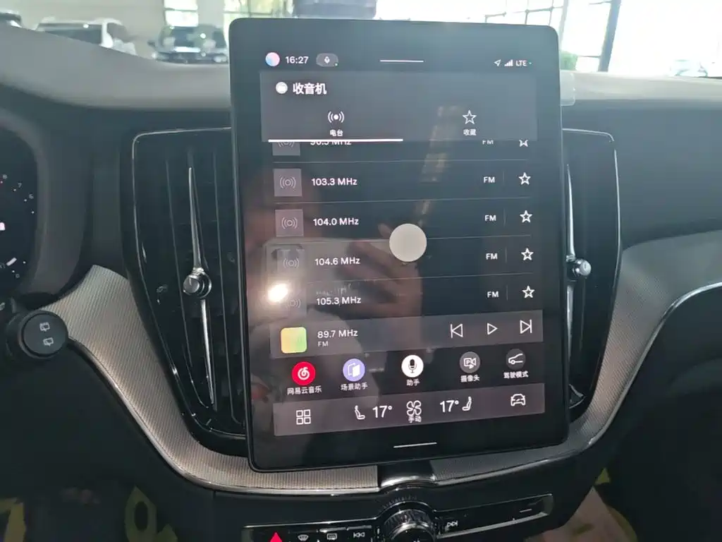 Volvo XC60 — миниатюра 13