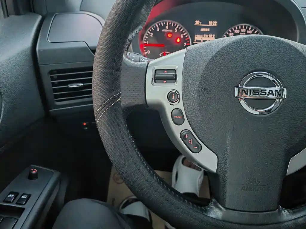 Nissan X-Trail — миниатюра 6