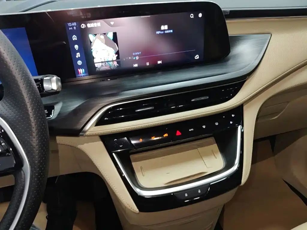 Buick GL8 Hybrid — миниатюра 13