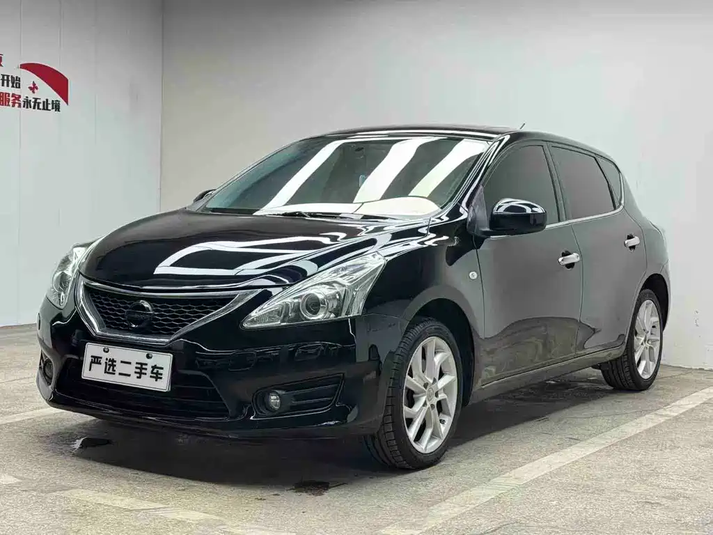 Nissan Tiida 2012