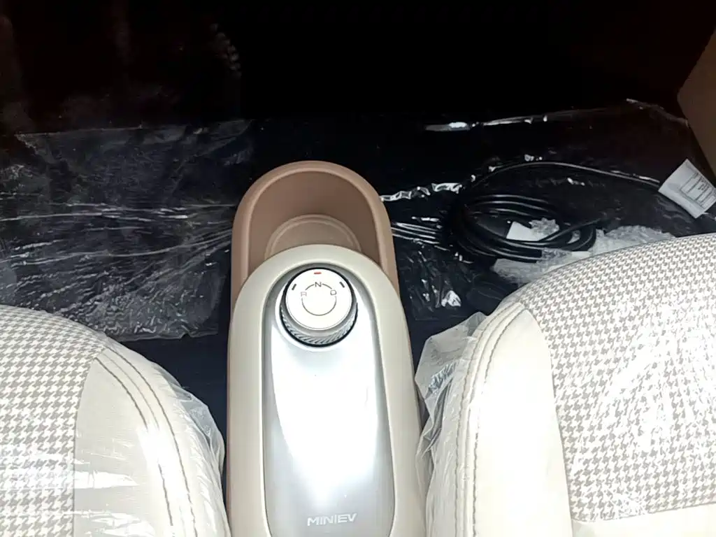 Wuling MINIEV — миниатюра 14