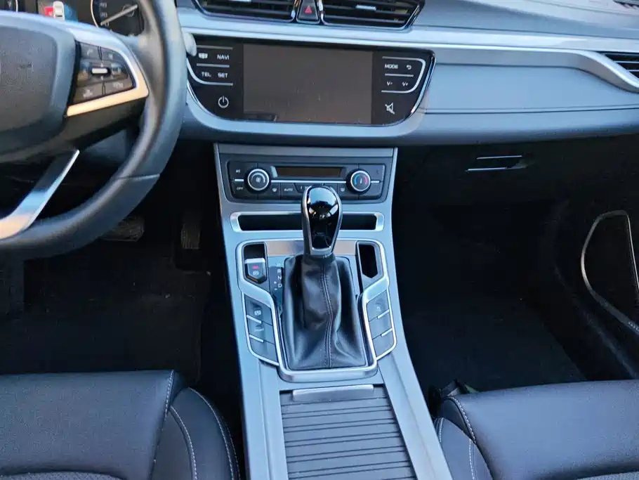 Geely Emgrand — миниатюра 16