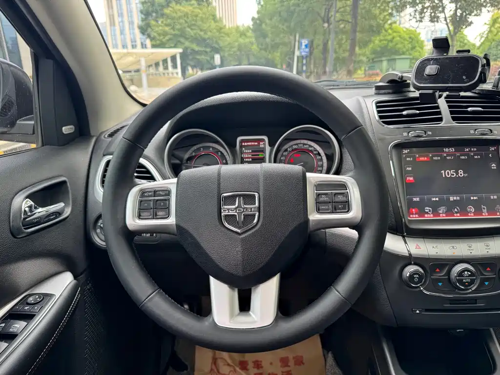 Dodge Journey — миниатюра 15