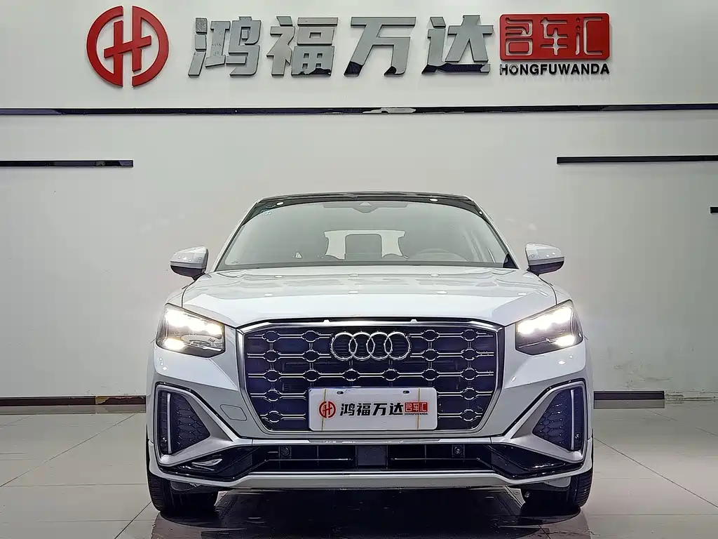 Audi Q2L — миниатюра 2