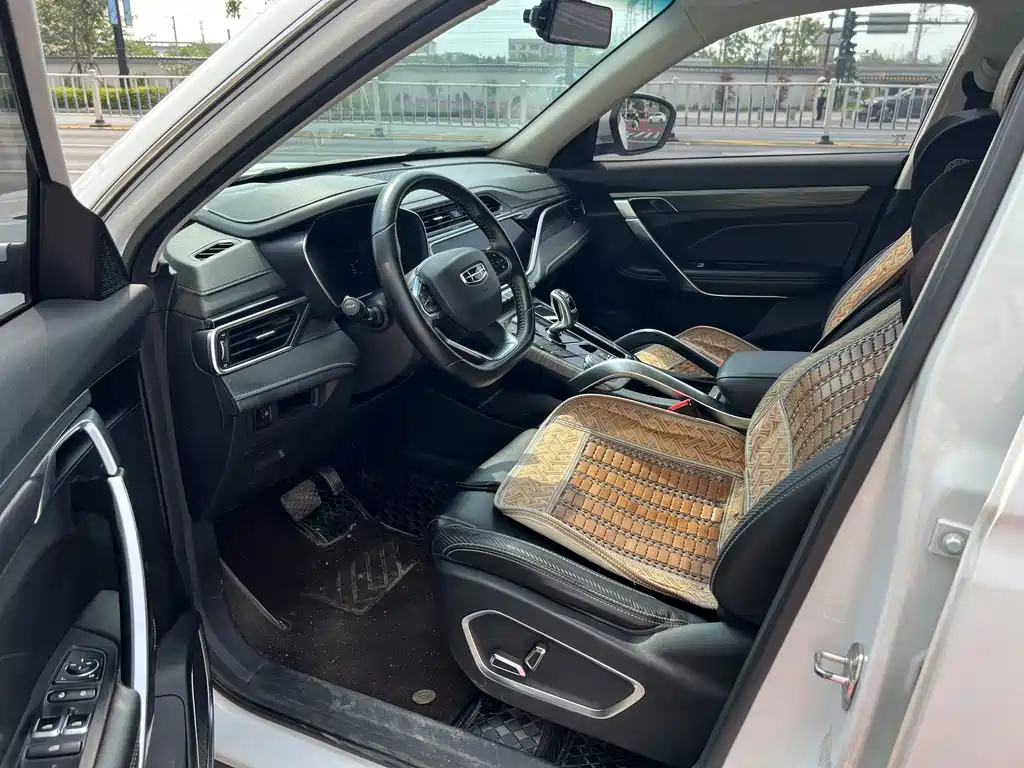 Geely Boyue — миниатюра 7