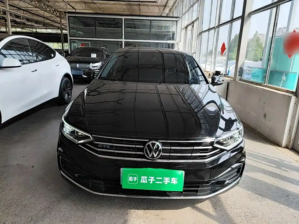 Volkswagen Magotan PHEV — миниатюра 3