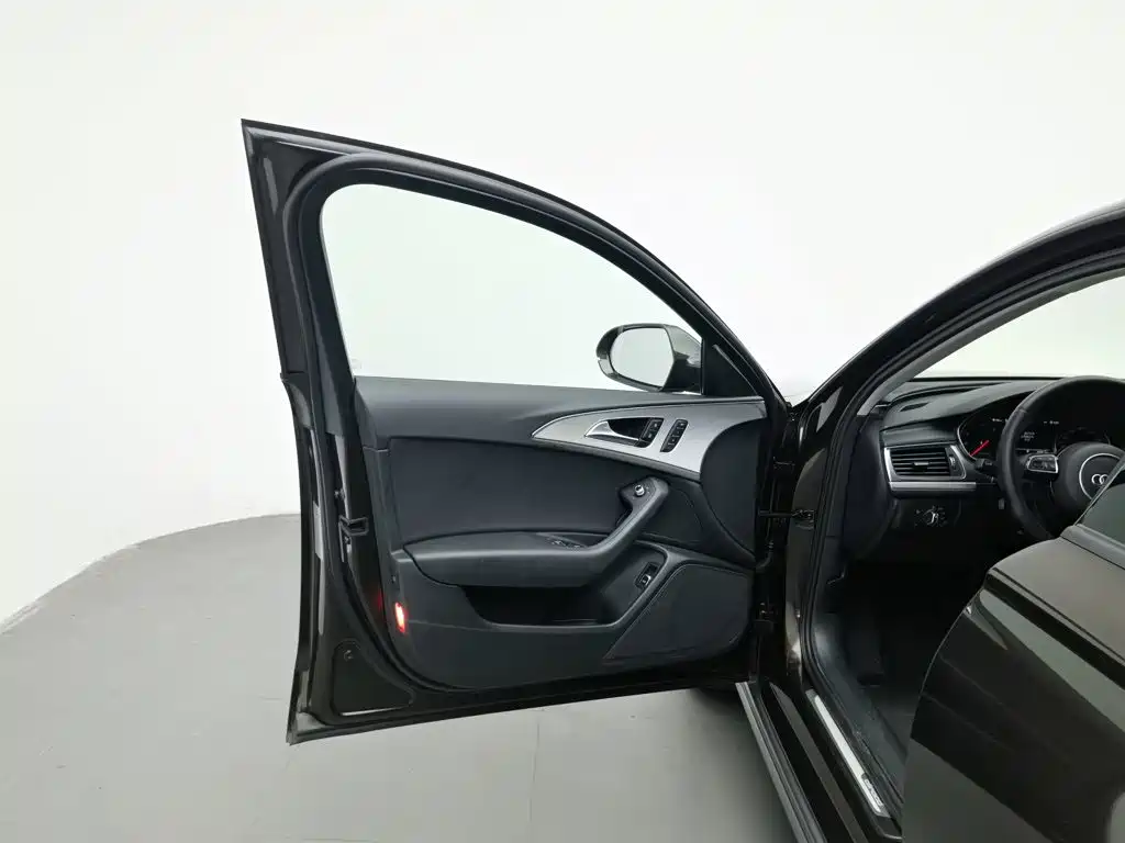 Audi A6 (Import) — миниатюра 8