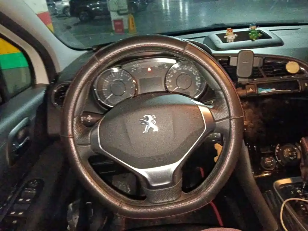 Peugeot 3008 — миниатюра 11