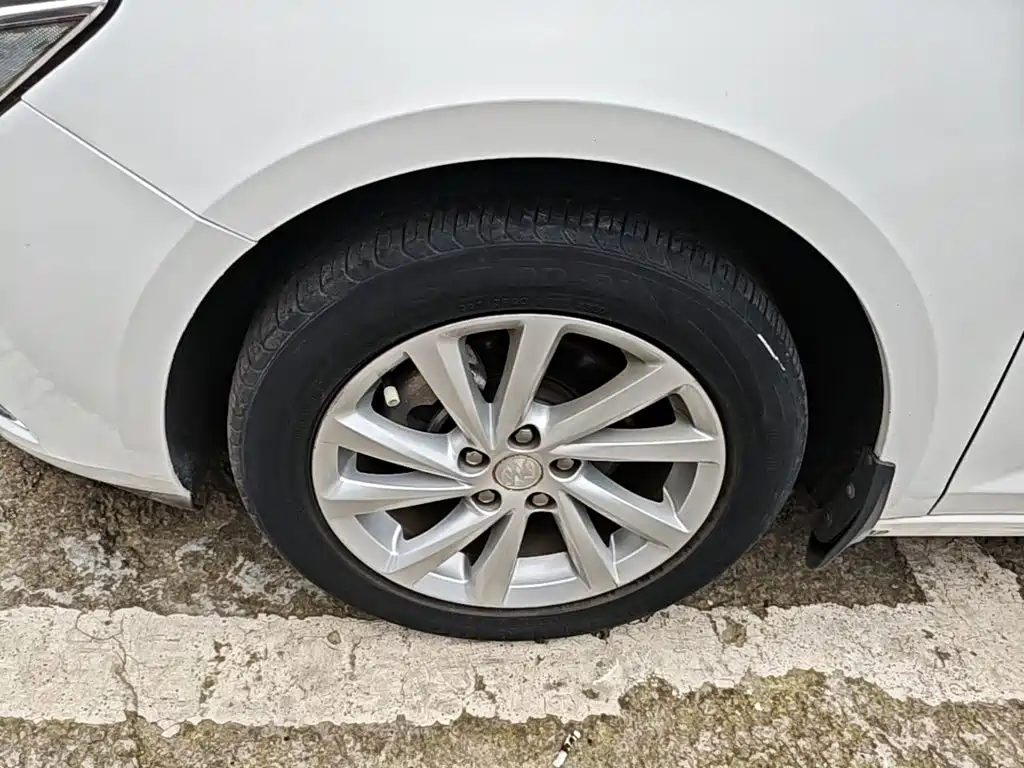 Buick Verano — миниатюра 23