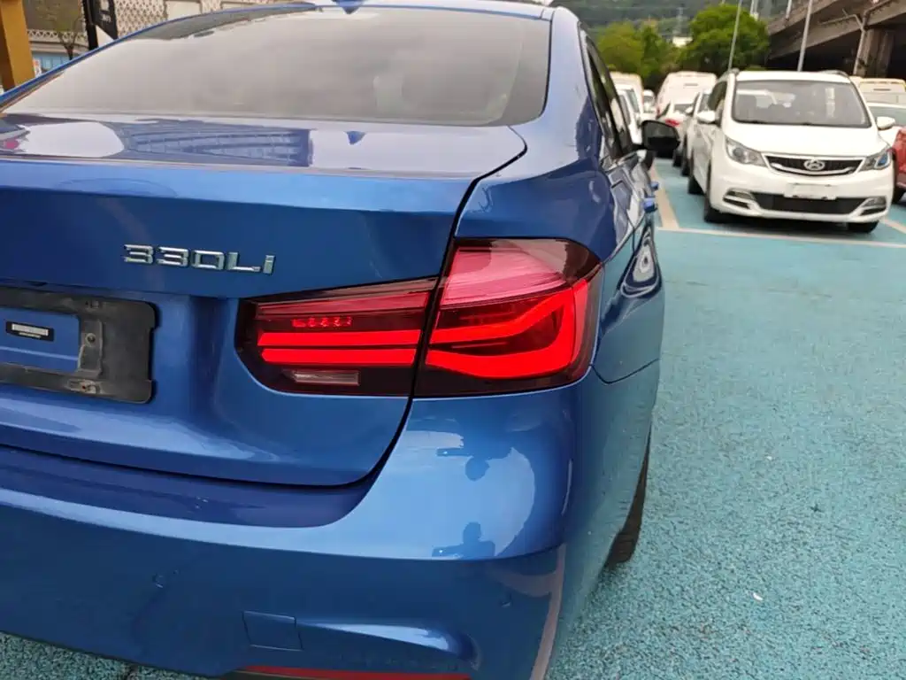 BMW 3 Series — миниатюра 8