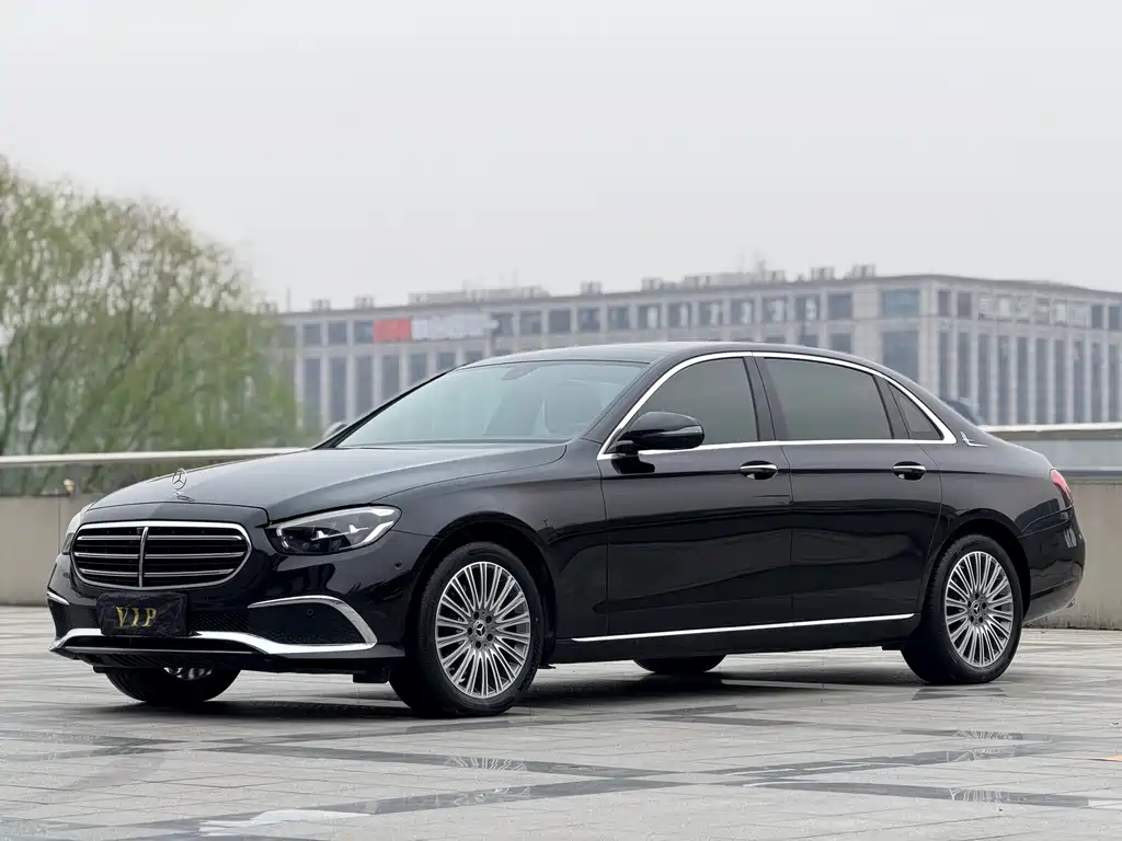 Mercedes-Benz E-Class 2023