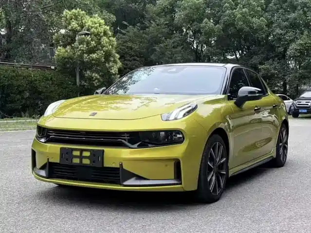 2021 Lynk & Co 03