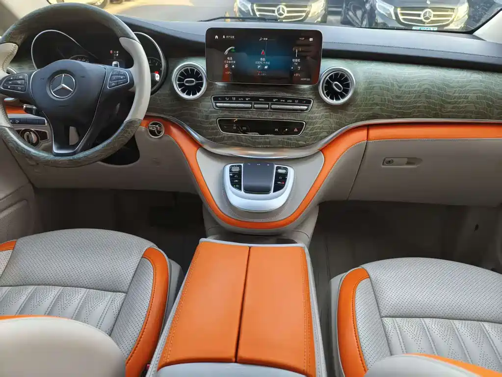 MERCEDES-BENZ V CLASS