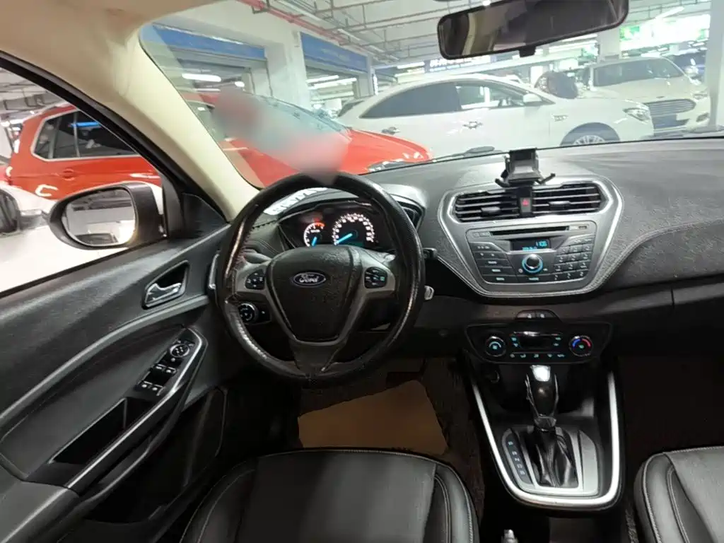 Ford Escort — миниатюра 11