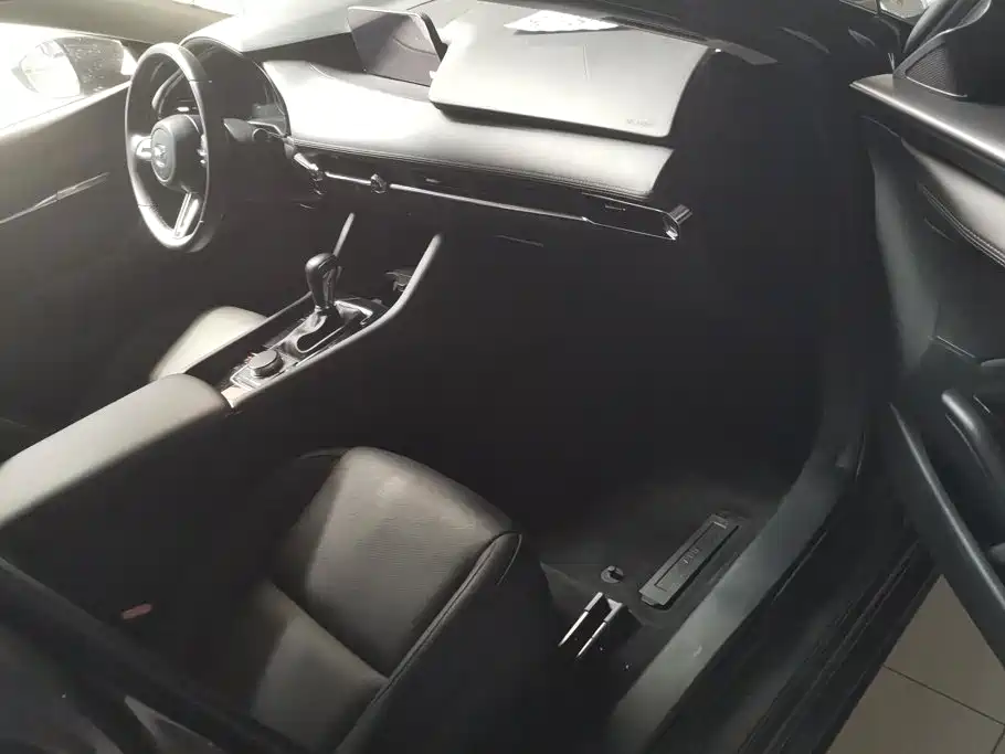 Mazda 3 Axela — миниатюра 8