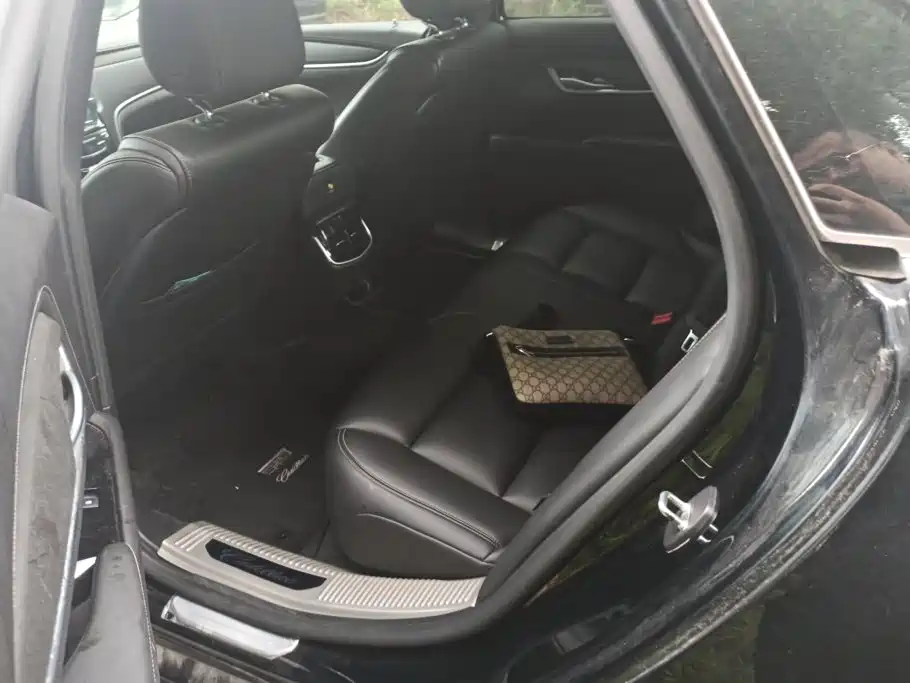 Cadillac XTS — миниатюра 11