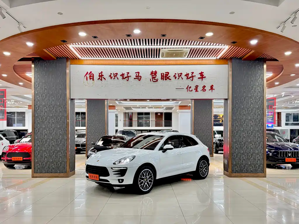 Porsche Macan 2015