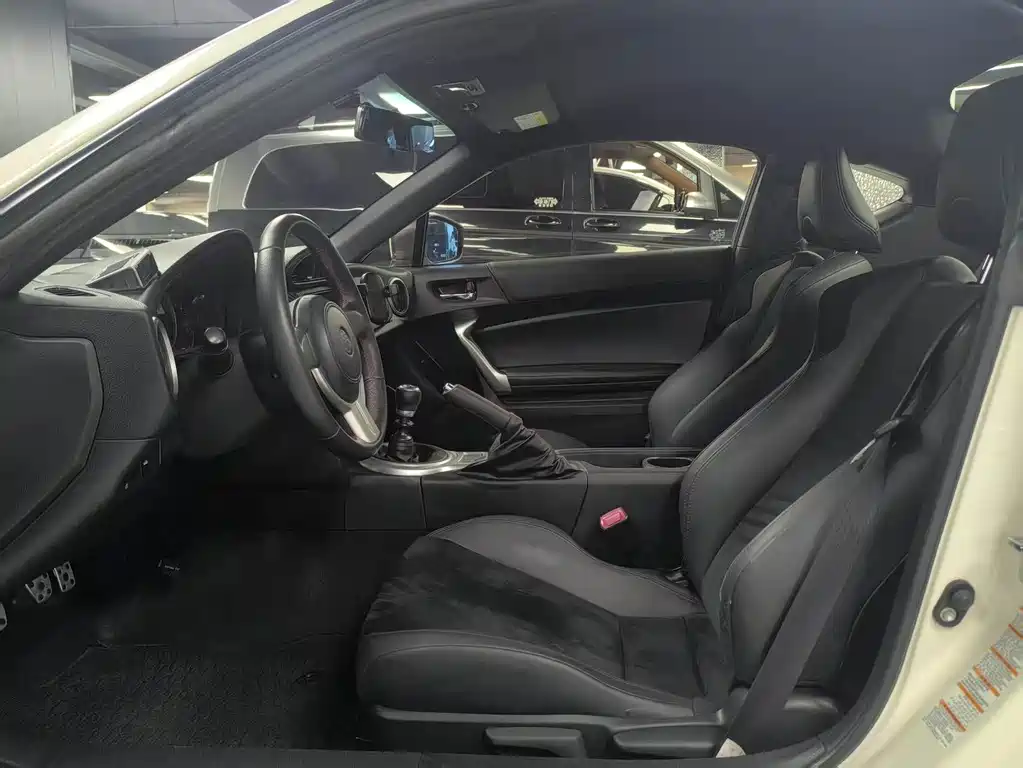Toyota 86 — миниатюра 5