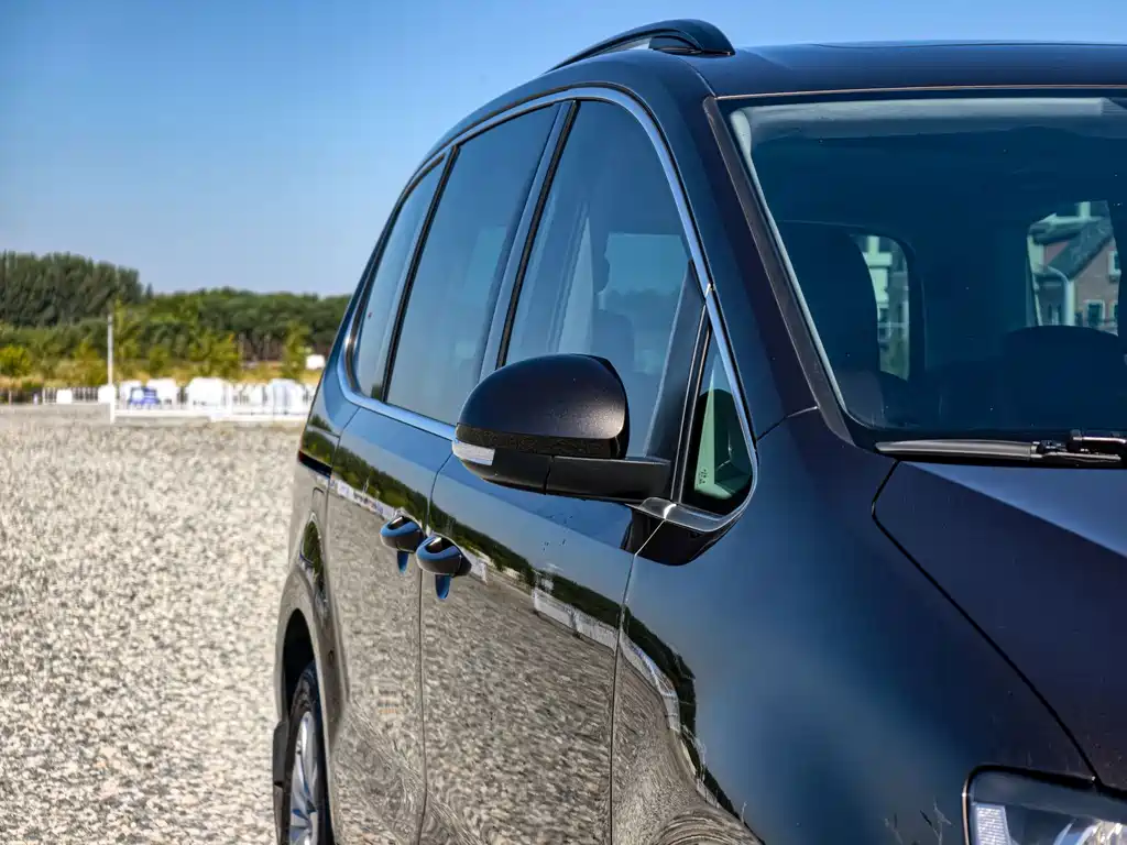 Volkswagen Sharan — миниатюра 6