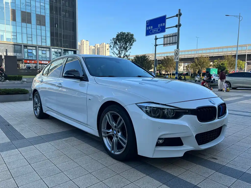 BMW 3 Series — миниатюра 3
