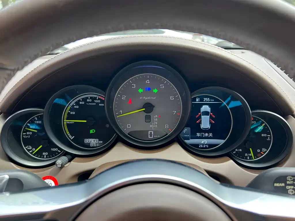 Porsche Cayenne Hybrid — миниатюра 25