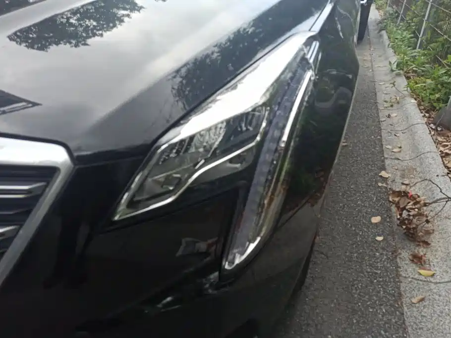 Cadillac XTS — миниатюра 5