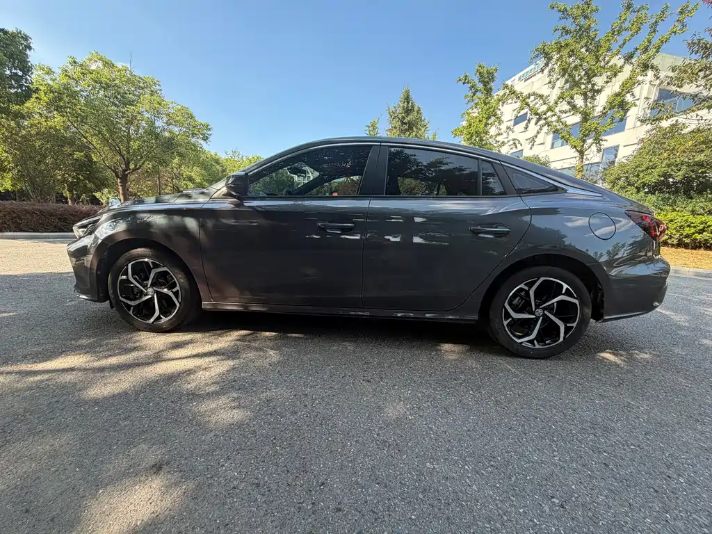 MG MG5 — миниатюра 3