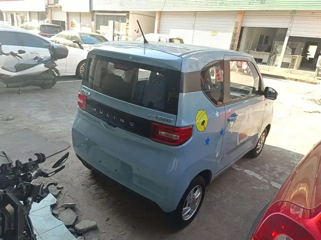 Wuling MINIEV — миниатюра 7