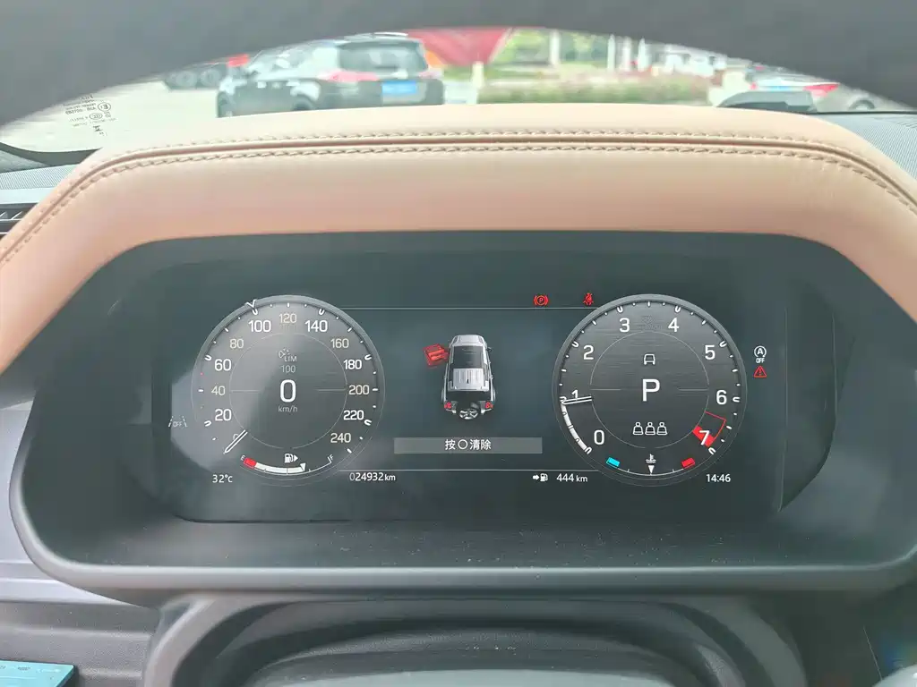 Land Rover Defender — миниатюра 6