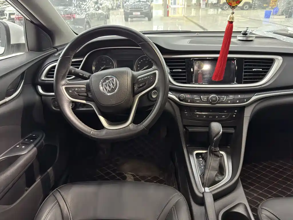 Buick Excelle — миниатюра 10