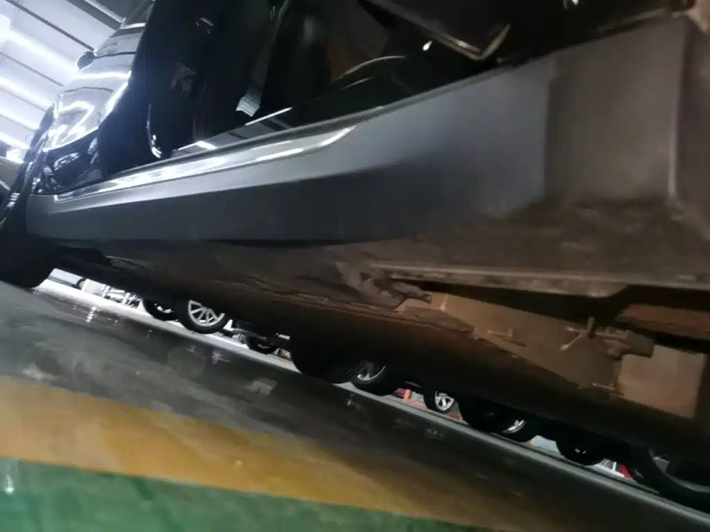 Hongqi Hongqi E-QM5 — миниатюра 21