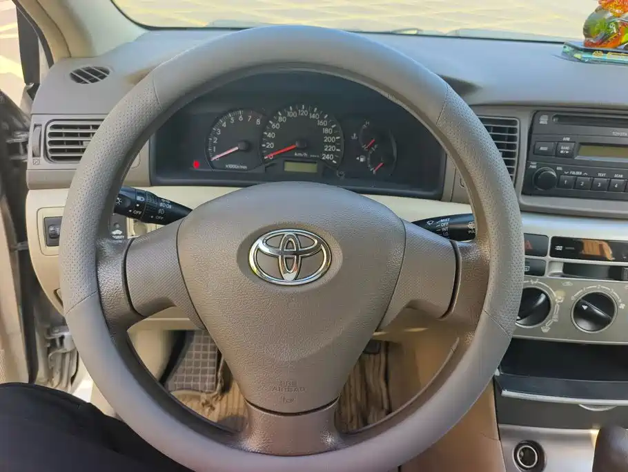 Toyota Corolla — миниатюра 13