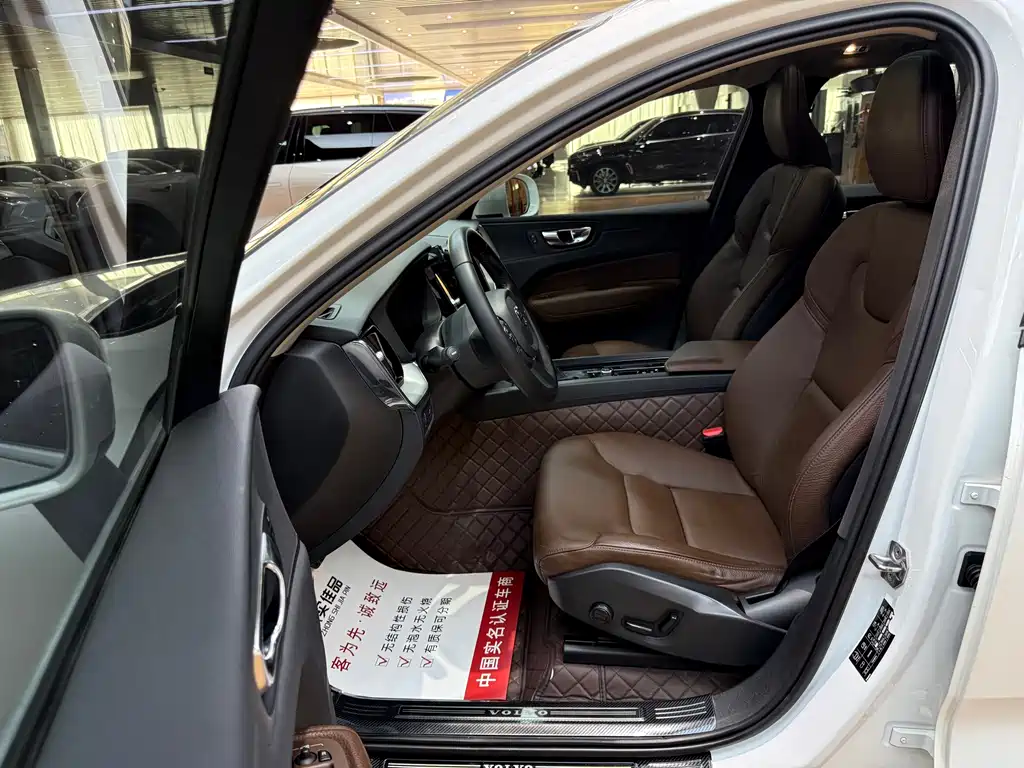 Volvo XC60 — миниатюра 7