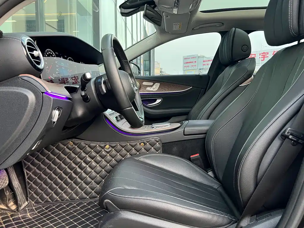 MERCEDES-BENZ E CLASS