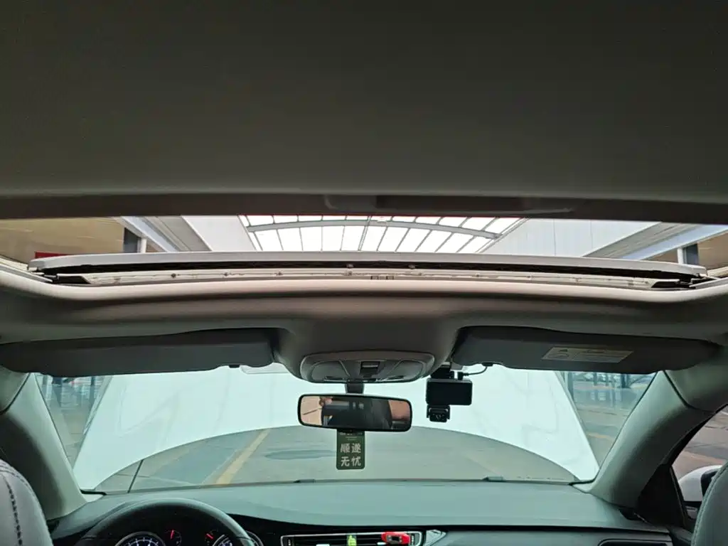 Peugeot 408 — миниатюра 18