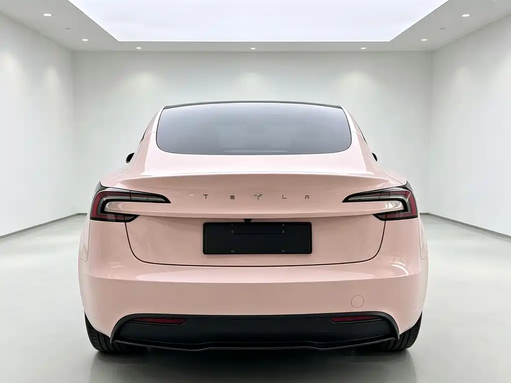 Tesla Model 3 — миниатюра 12