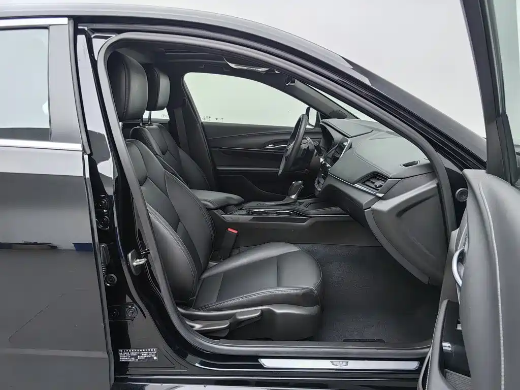 Cadillac CT4 — миниатюра 23