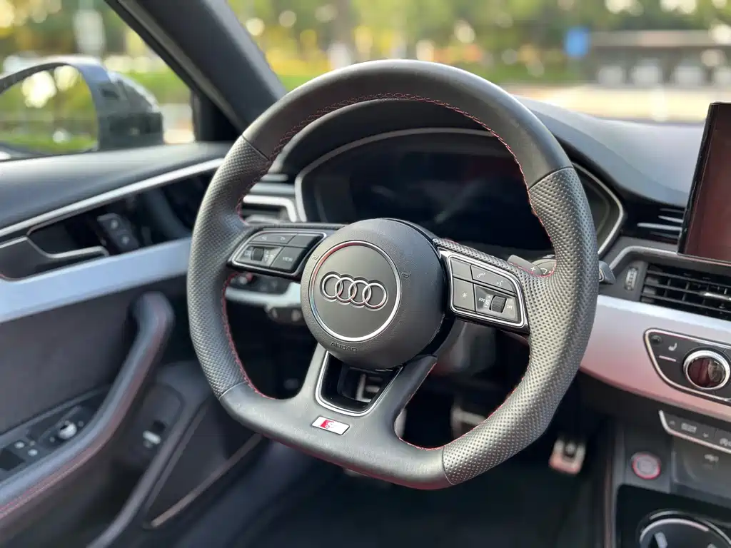 Audi S4 — миниатюра 9