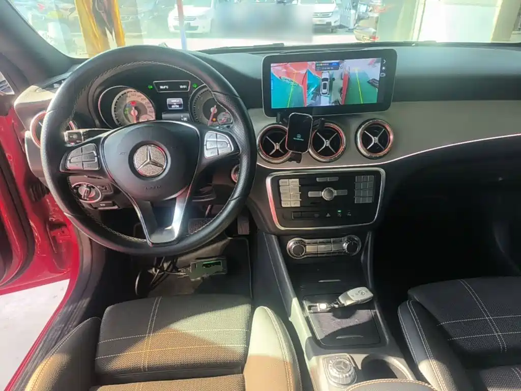 Mercedes-Benz CLA (Import) — миниатюра 10