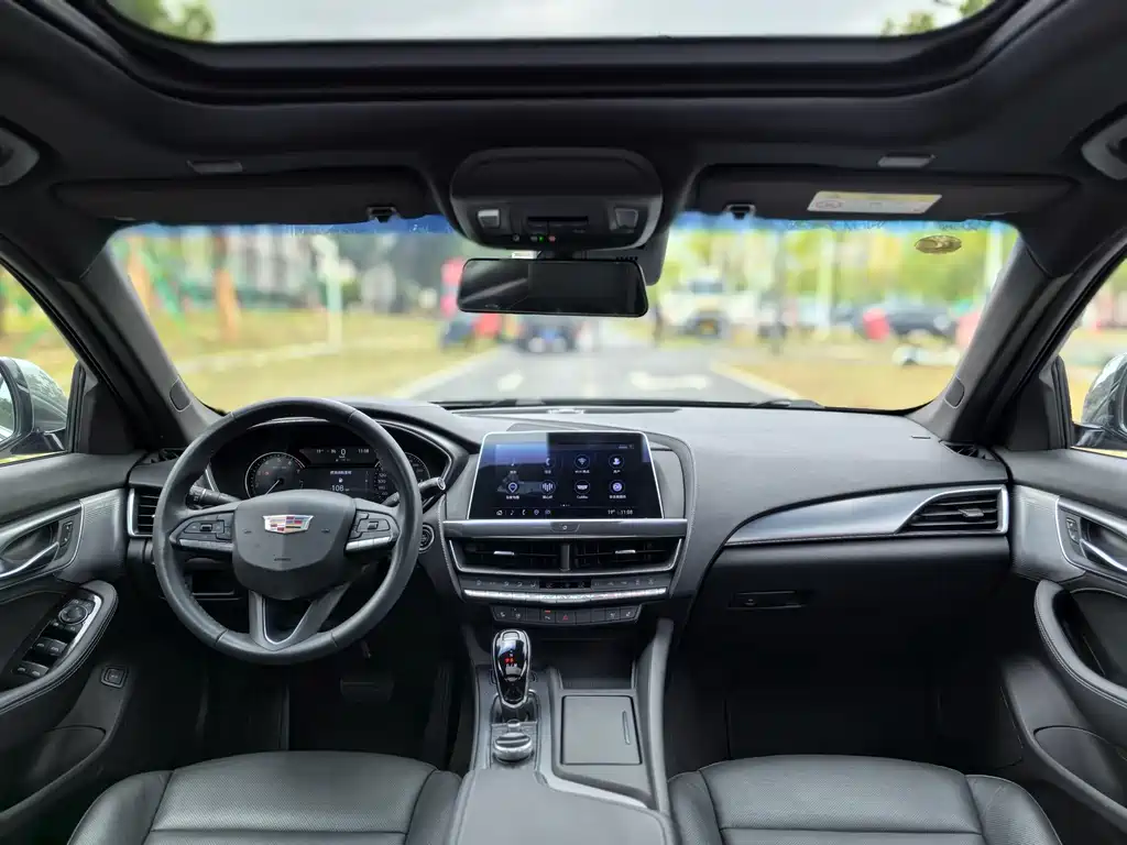 Cadillac CT5 — миниатюра 9