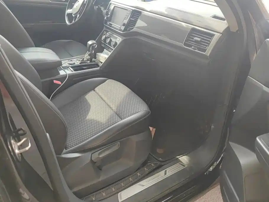 Volkswagen Teramont — миниатюра 8