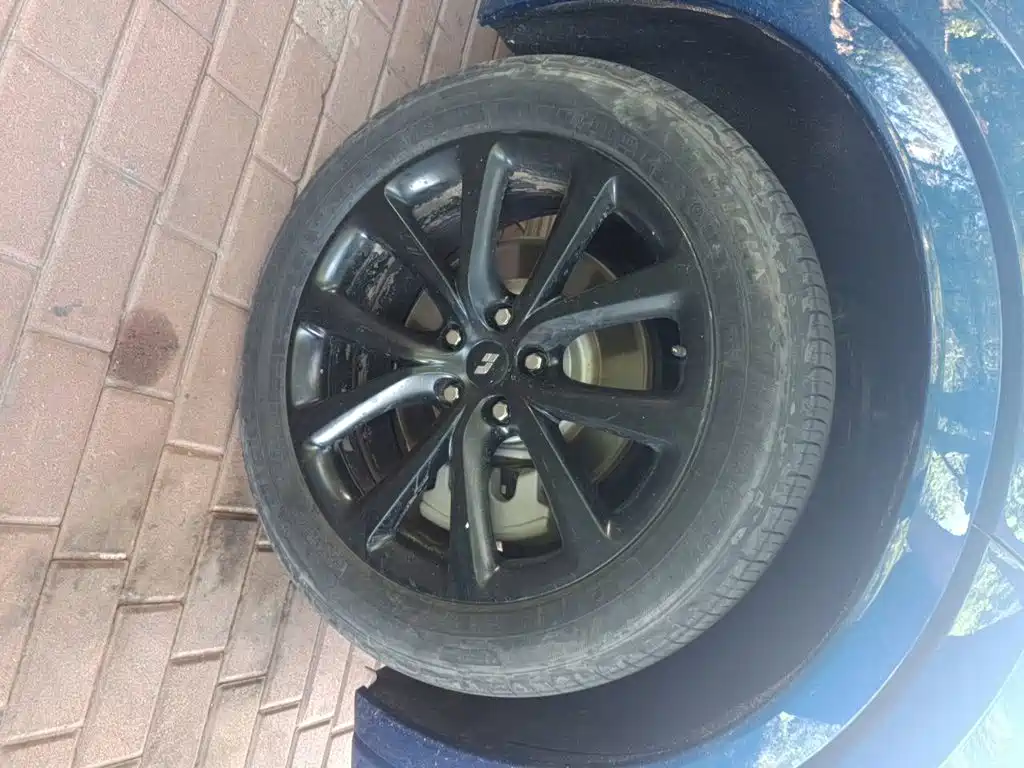 Li Auto Li ONE — миниатюра 8