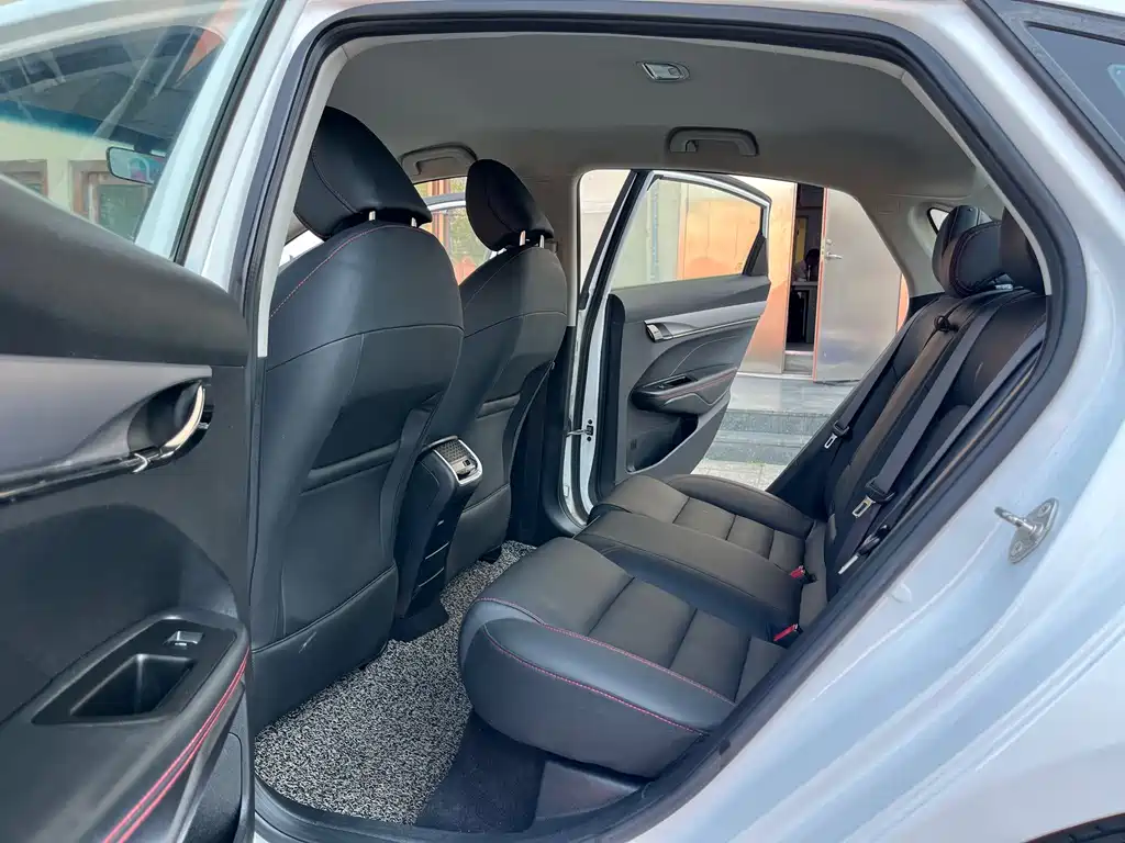 Geely Binrui — миниатюра 15