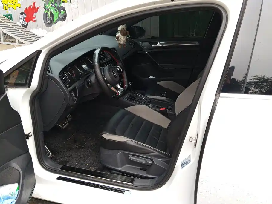 Volkswagen Golf — миниатюра 9