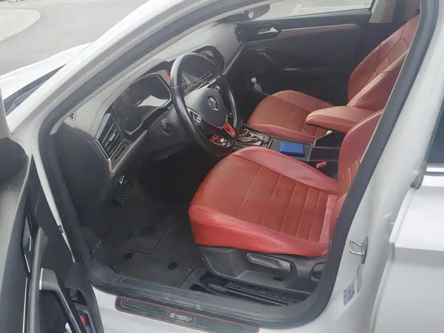 Volkswagen Sagitar — миниатюра 9